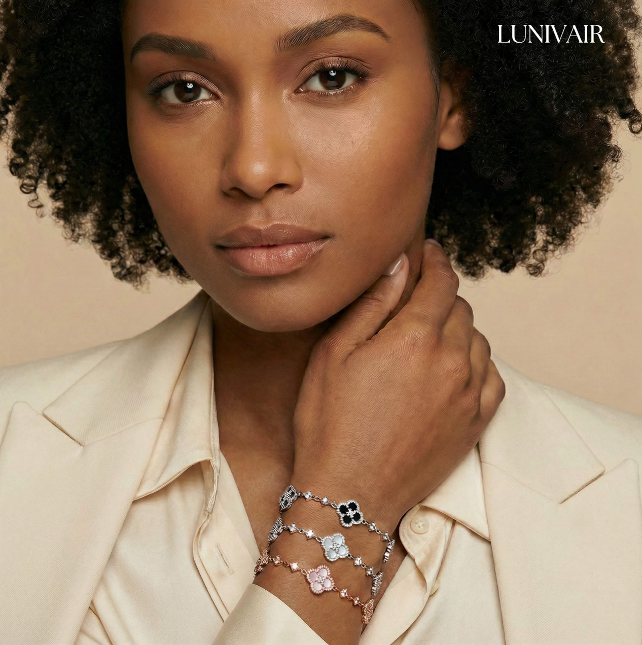 Funkelndes Kleeblatt Armband